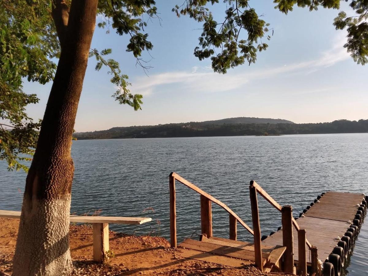 Enseada Nautico Apart Flat I Vista Para O Lago Corumba กัลดัสโนวัส ภายนอก รูปภาพ