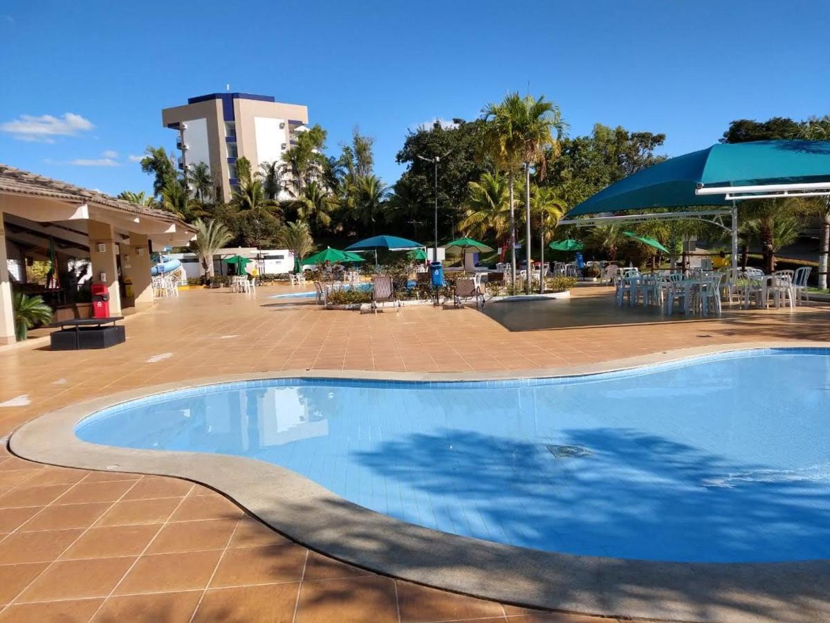Enseada Nautico Apart Flat I Vista Para O Lago Corumba กัลดัสโนวัส ภายนอก รูปภาพ
