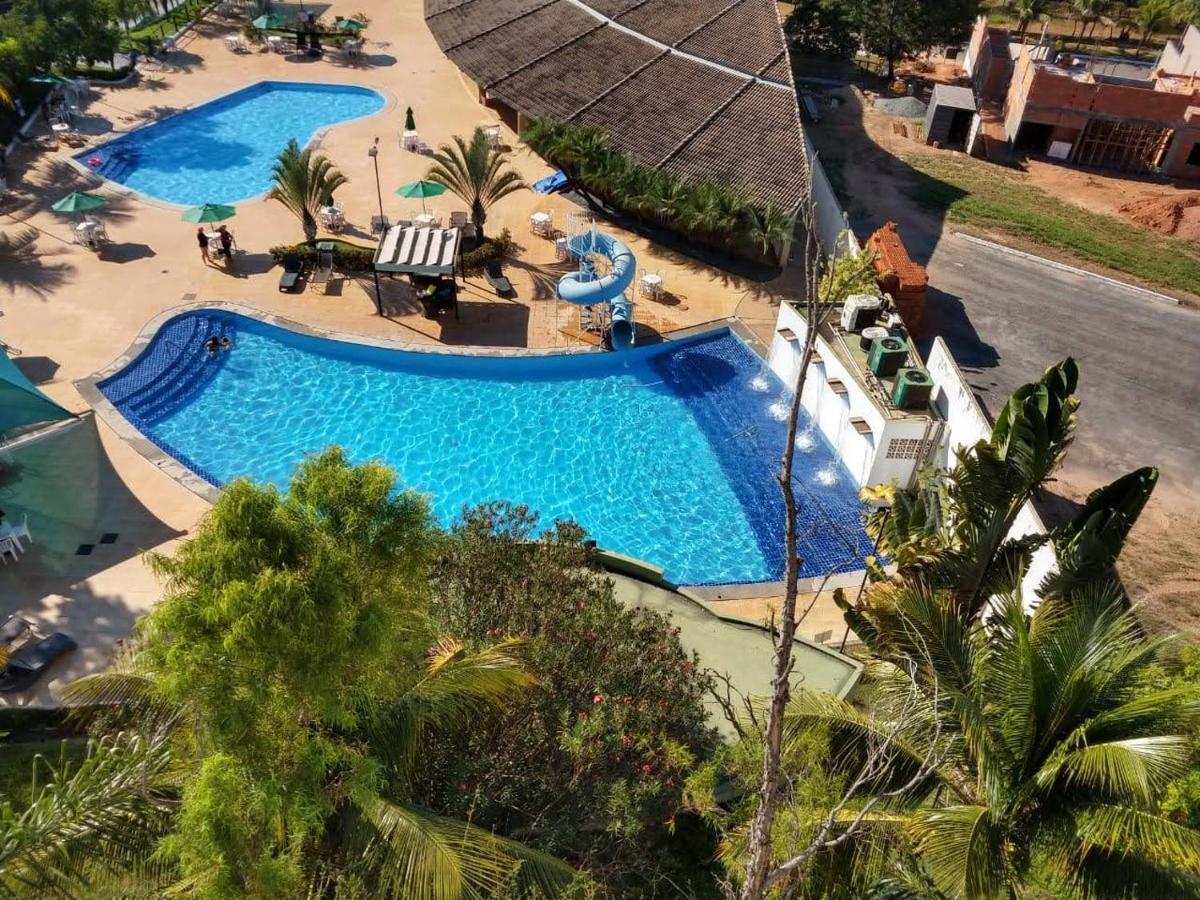 Enseada Nautico Apart Flat I Vista Para O Lago Corumba กัลดัสโนวัส ภายนอก รูปภาพ