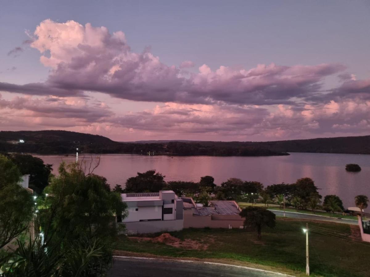 Enseada Nautico Apart Flat I Vista Para O Lago Corumba กัลดัสโนวัส ภายนอก รูปภาพ